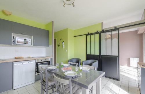 Quartier du Casino Apartment | Charmant T2 Bis avec Aperçu Mer, Piscine, Parking Privé à 100m Plage - Châtelaillon-Plage - FR-1-535-29