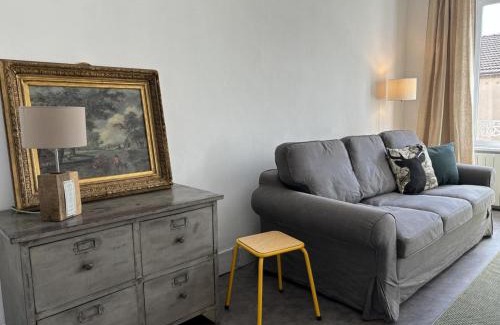 Charroux House | Charmante maison ancienne avec jardin clos, animaux admis - FR-1-489-538