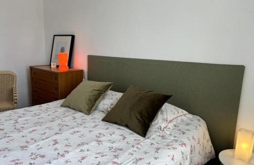 Charroux House | Charmante maison ancienne avec jardin clos, animaux admis - FR-1-489-538