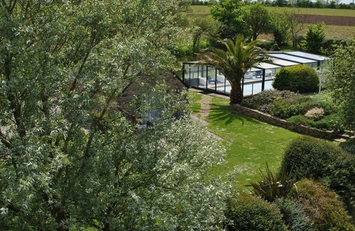 Plouguin House | Charmante Maison Bretonne Avec Piscine Chauffée