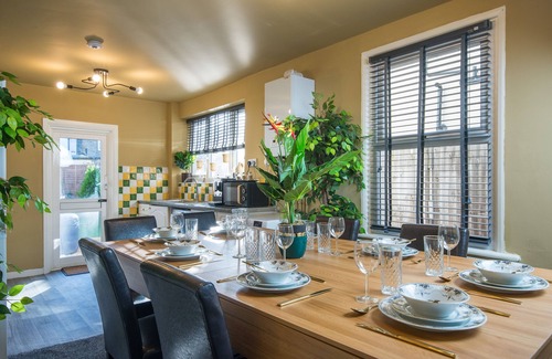 Cann Hall House | Charming 1-bed House in London