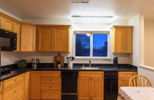Bennett Valley Apartment | Charming 1-bedroom apartment with WiFi and AC in fabulous Santa Rosa