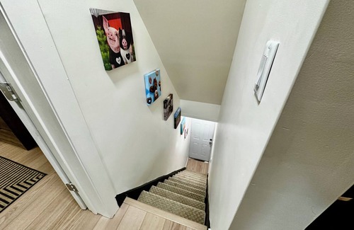 Youngstown Apartment | Charming 1-bedroom apartment with AC, WiFi in welcoming Youngstown.