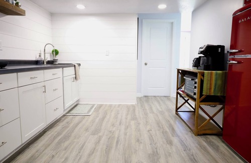 Belton Apartment | Charming 1-bedroom apartment in brilliant Belton with AC, WiFi