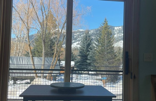 Wilson Apartment | Charming 1-bedroom apartment in peaceful Wilson with WiFi, close to amenities