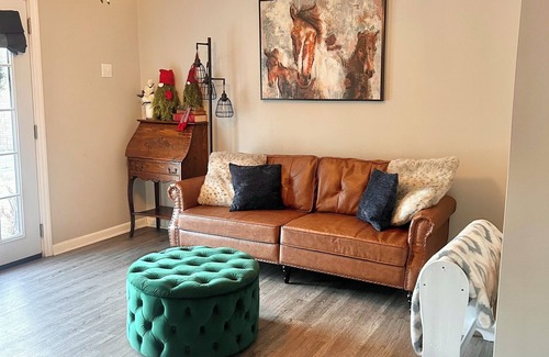 Aiken Cottage | Charming 1-bedroom cottage in lovely Aiken with AC, WiFi