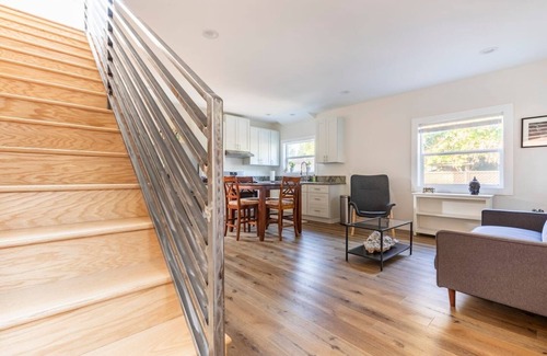 Fullerton House | Charming 1-bedroom house with AC and WiFi in lovely Fullerton