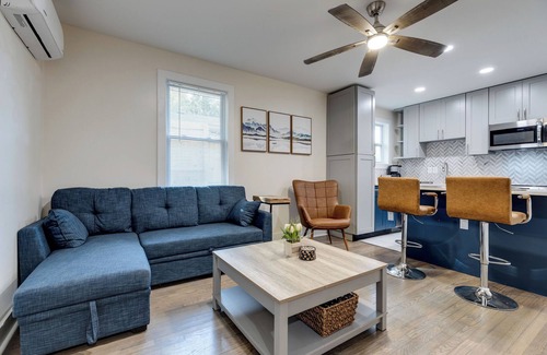 Urbandale Nations House | Charming 1-bedroom house, pet friendly fenced yard, in marvelous West Nashville