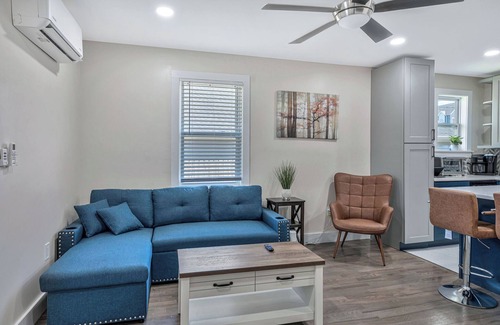 Urbandale Nations House | Charming 1-bedroom house with fenced yard in fabulous Nashville