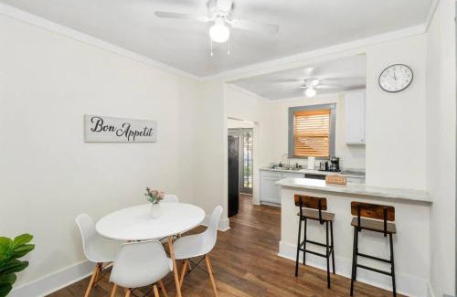 Downtown House | Charming 1-Bedroom Home in Lakeland!