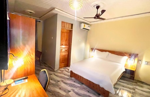 Winneba Hotel | Charming 1-bedroom hotel in amazing Winneba with AC #2