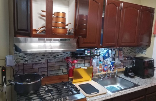 Bushwick House | Charming 1-bedroom house with WiFi and AC in marvelous Brooklyn