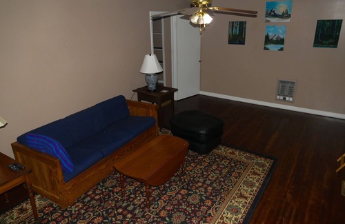 Johnson City Apartment | Charming 1-bedroom apartment with WiFi, AC in fantastic Johnson City