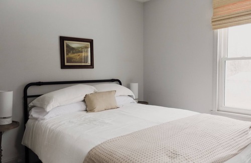 Drayton Plains Other | Charming 1896 farmhouse in Clarkston
