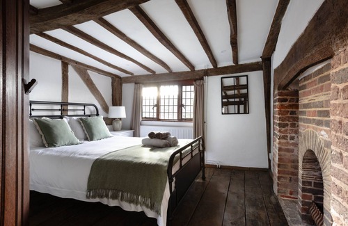 Ditchling House | Charming 14th Century property in the centre of Ditchling