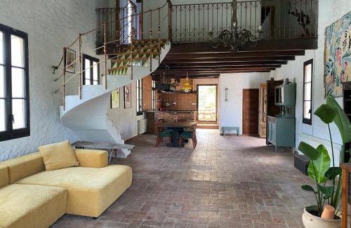 Vora-Sitges Villa | Charming 18th-Century Retreat