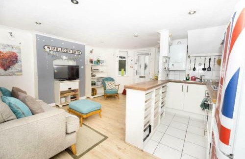 Wimbledon Hotel | Charming 1BD Flat with Garden Wimbledon Village