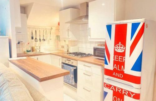 Wimbledon Hotel | Charming 1BD Flat with Garden Wimbledon Village