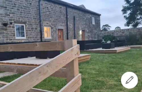 Ripley Cottage | Charming 2 Bed Cottage in Nidderdale Near Harrogat