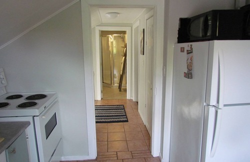 Kingsville Apartment | Charming 2-bedroom apartment with AC and WiFi in lovely Kingsville