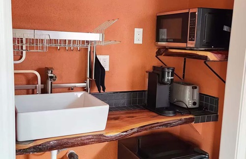 Ranchito Apartment | Charming 2-bedroom apartment with AC, WiFi in marvelous Rio Rancho