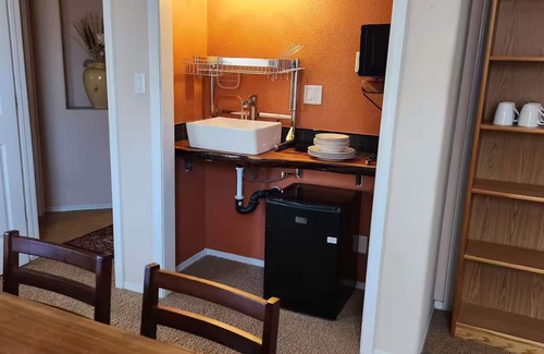 Ranchito Apartment | Charming 2-bedroom apartment with AC, WiFi in marvelous Rio Rancho