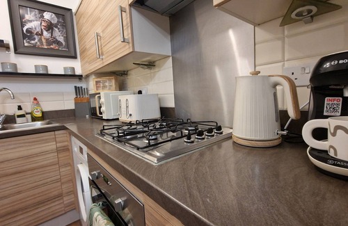 Bromley Common and Keston Apartment | Charming 2-bedroom apartment in delightful Bromley with WiFi