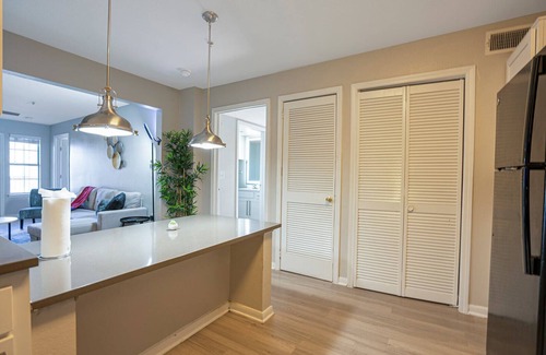 Pleasant Valley Apartment | Charming 2-bedroom apartment with WiFi, AC in pleasant Austin