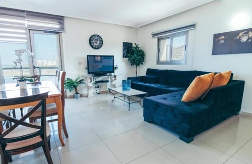 HaZore'a Apartment | Charming 2-bedroom apartment in soothing Haifa with AC, WiFi