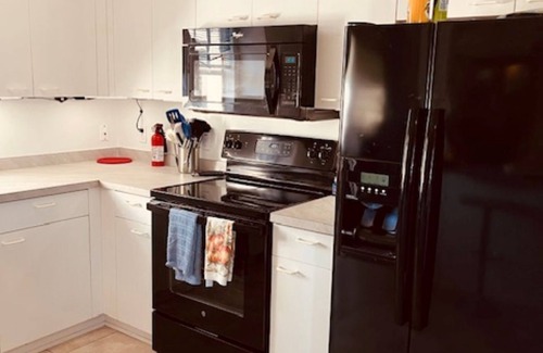 Silver Lake House | Charming 2-bedroom Corpus Christi house Silver Lake w/Golf Cart