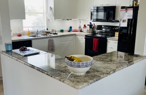 Silver Lake House | Charming 2-bedroom Corpus Christi house Silver Lake w/Golf Cart