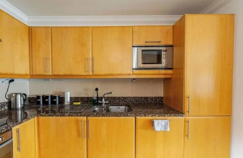 Cathedrals Apartment | Charming 2-bedroom duplex penthouse with AC and WiFi in fabulous London Bridge