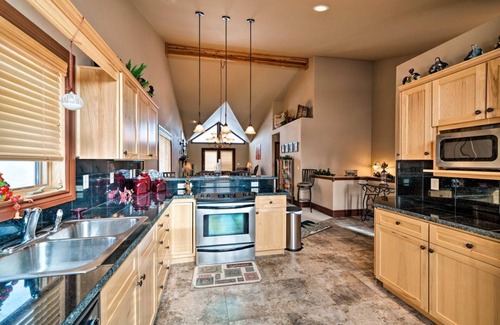 Red Lodge House | Charming 2-bedroom family-friendly home nearby many main attractions