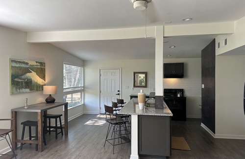 Shell Point House | Charming 2-bedroom house with Broad River view!