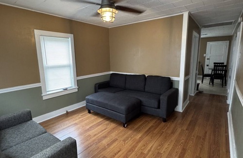 Sulphur House | Charming 2-bedroom house in lovely Sulphur with Spacious Patio