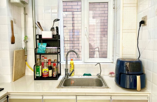 Zhangdian District House | Charming 2-bedroom house in lovely Zibo with WiFi, AC