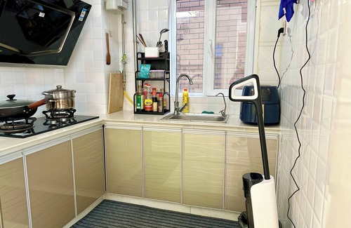Zhangdian District House | Charming 2-bedroom house in lovely Zibo with WiFi, AC