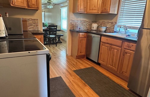 Rupert House | Charming 2-bedroom house in Rupert with WiFi, AC