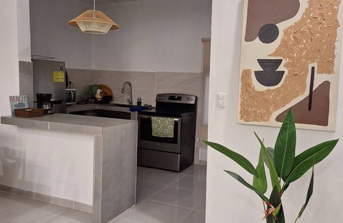 Tela House | Charming 2-bedroom house with AC 10 mins walking away from the beach in Tela