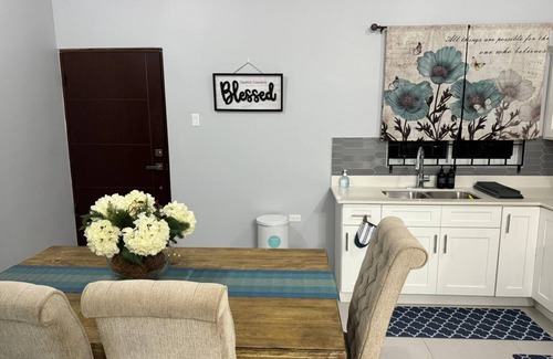 Gordon Town Apartment | Charming 2-bedroom apartment in marvelous Gordon Town with AC, WiFi