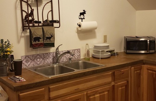 Sandpoint Apartment | Charming 2-bedroom unit with great views and easy access to Hope and Sandpoint!