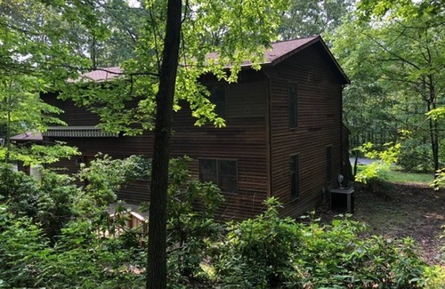 Narvon Bed & Breakfast | Charming 2-bedroom B&B in Honey Brook with WiFi, fitness room