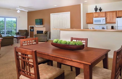 Osage Beach Resort | Charming 2-bedroom resort with WiFi, fitness room in enjoyable Osage Beach