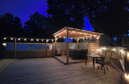 Williamsburg House | Charming 2-bedroom 1,200 sqft Countryside Suite, sleeps 9.