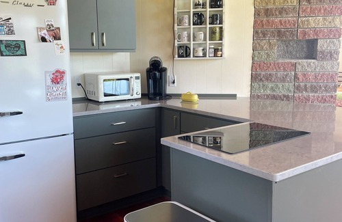 Arcadia Cabin | Charming 2-bedroom waterfront cabin with AC, WiFi in serene Arcadia