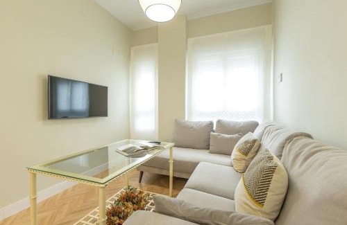 San Gil Apartment | Charming 2 bedrooms apartment with FREE Parking at Plaza Alameda by OCityzen