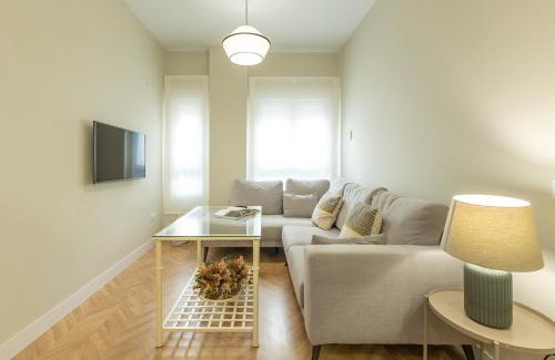 San Gil Apartment | Charming 2 bedrooms apartment with FREE Parking at Plaza Alameda by OCityzen
