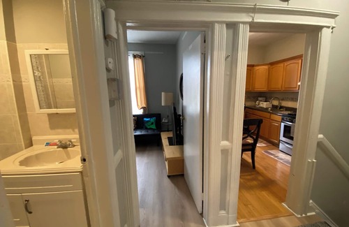 West New York House | Charming 2 Bedrooms apt 10 Mins to Nycity