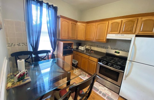 West New York House | Charming 2 Bedrooms apt 10 Mins to Nycity