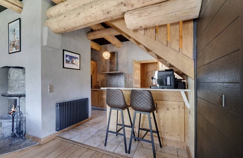 Val-d'Isere Ski Chalet | Charming 200m² Chalet in Val d'Isère with Sauna and Nordic Bath